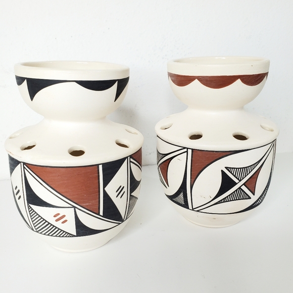 Handmade Native American Olguin Isleta Pueblo Pottery Flower Vase Southwestern - Picture 3 of 11